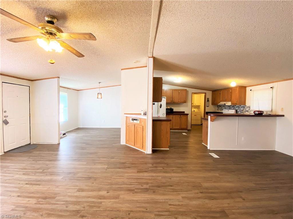 275 Reginald Road Mayodan, NC 27027 - Photo 3 of 43 Large open living room