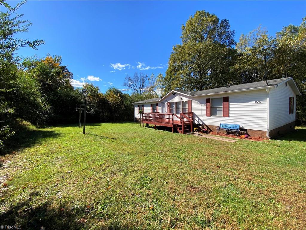 275 Reginald Road Mayodan, NC 27027 - Photo 29 of 43 Front yard