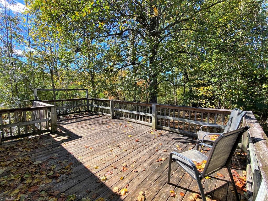 275 Reginald Road Mayodan, NC 27027 - Photo 35 of 43 Back deck