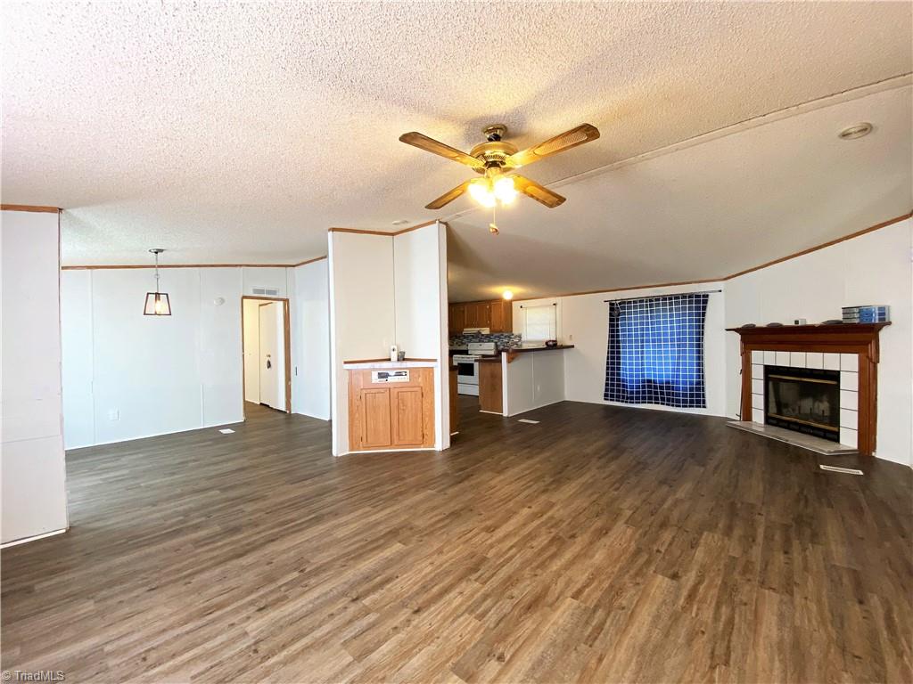 275 Reginald Road Mayodan, NC 27027 - Photo 5 of 43 Living view to Den