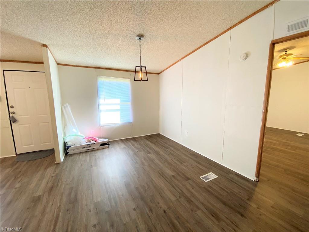 275 Reginald Road Mayodan, NC 27027 - Photo 7 of 43 Dining room