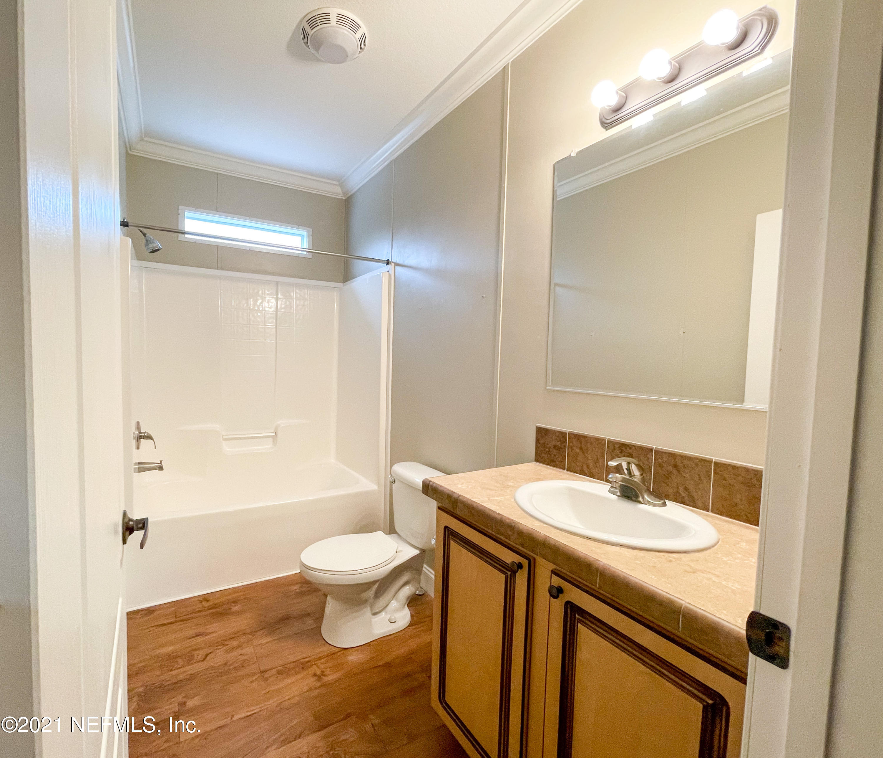 75041 Newell Road Yulee, FL 32097 - Photo 20 of 26 Guest Bathroom