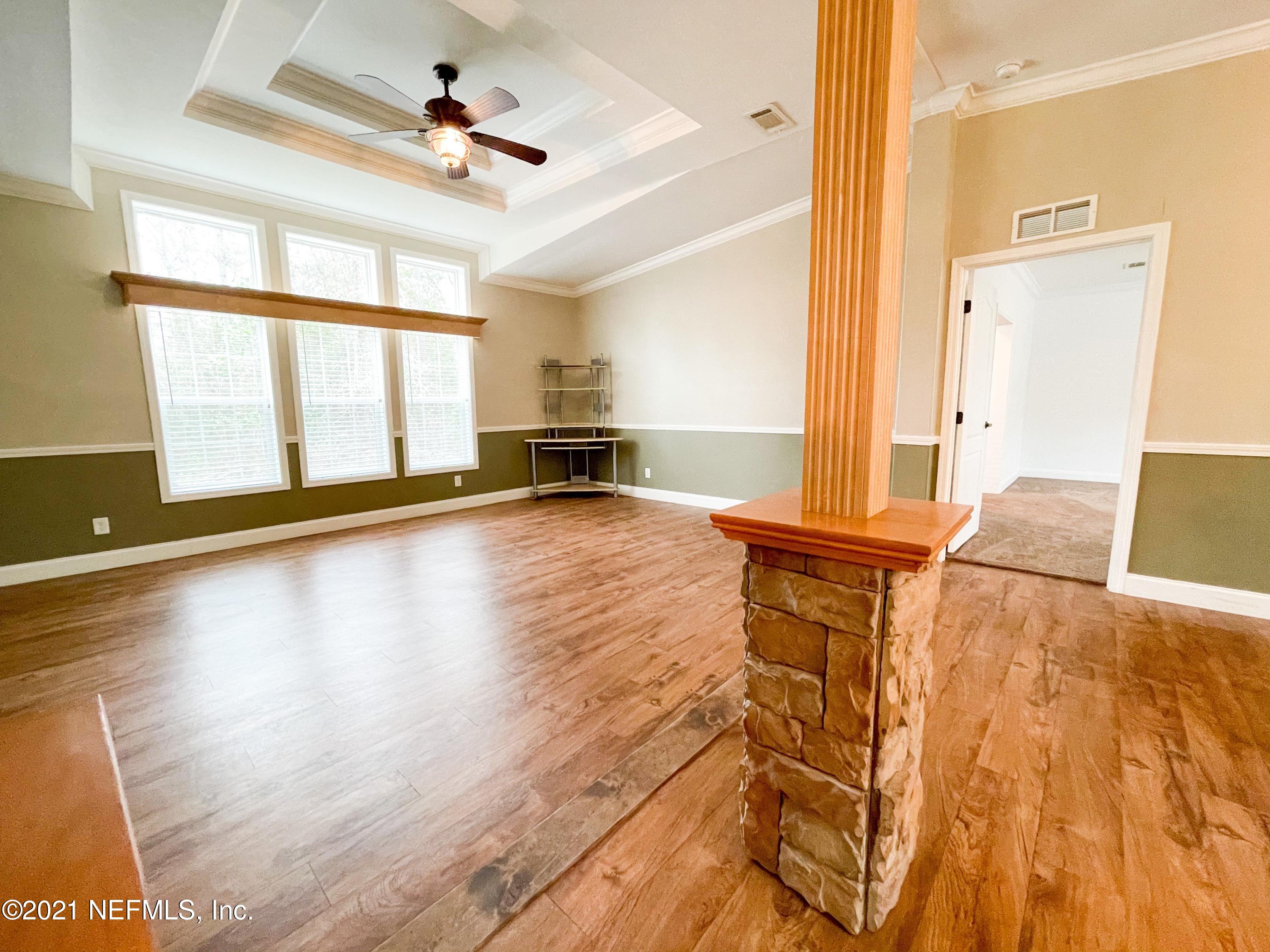 75041 Newell Road Yulee, FL 32097 - Photo 5 of 26 Living Room