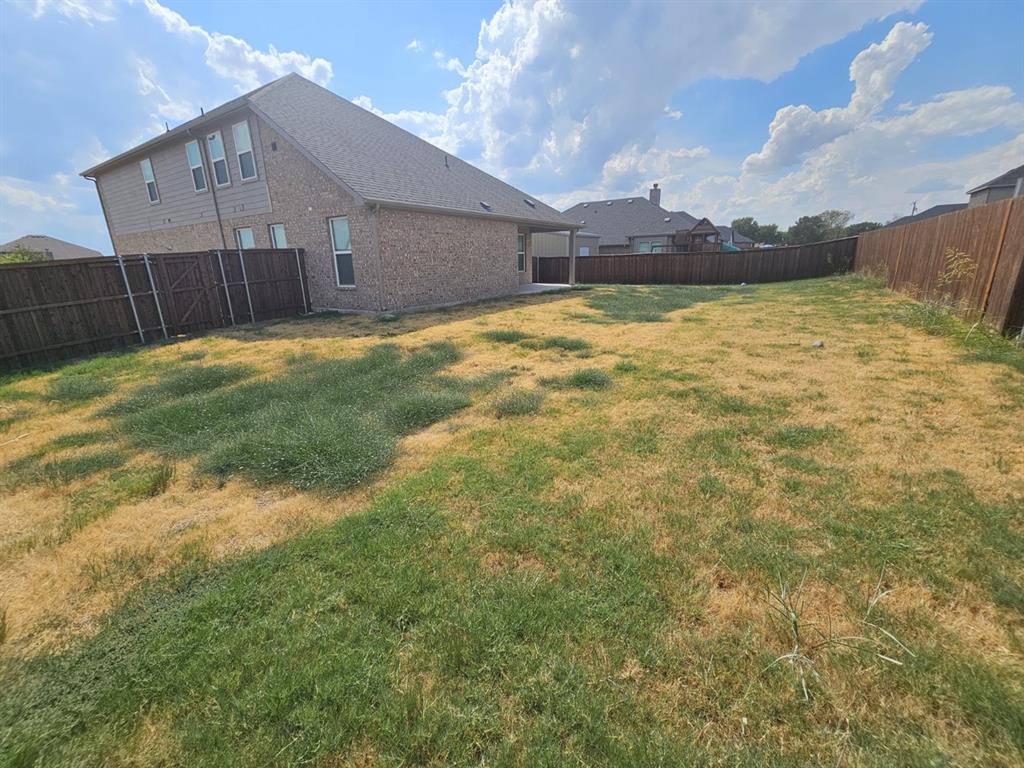 821 Wolf Springs Road Ferris, TX 75125 - Photo 4 of 5 Gallery Image 4