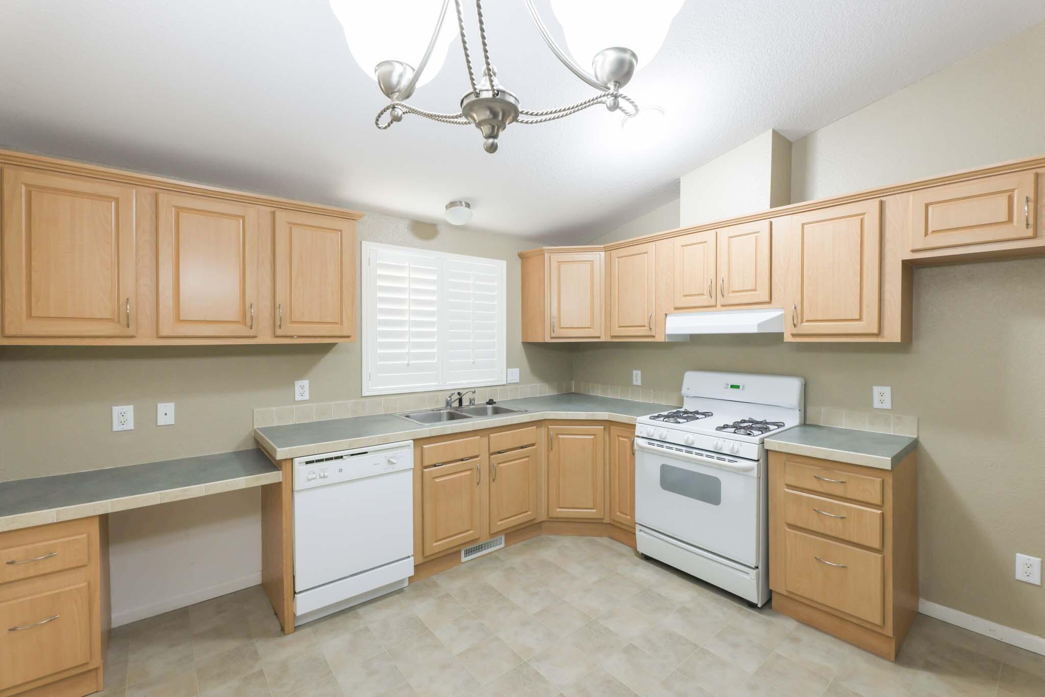 14784 Ravine Road Redding, CA 96003 - Photo 5 of 17 FE5A3657