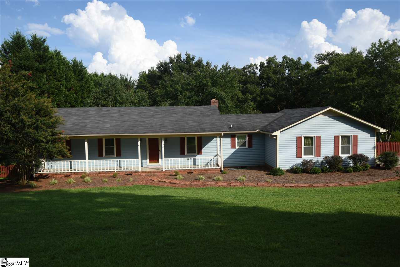 233 Motor Boat Club Road Greenville, SC 29611 - Photo 2 of 31 Gallery Image 2