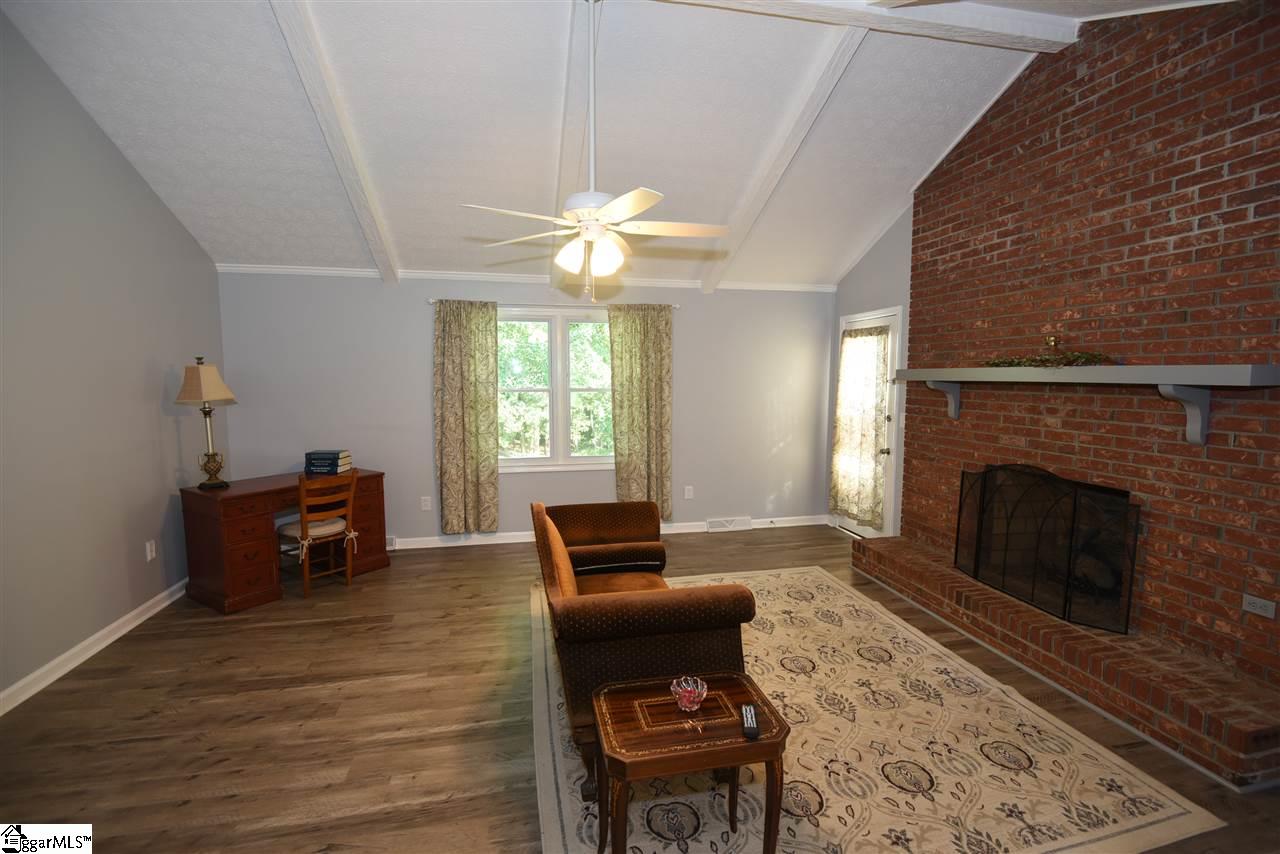 233 Motor Boat Club Road Greenville, SC 29611 - Photo 16 of 31 Gallery Image 16