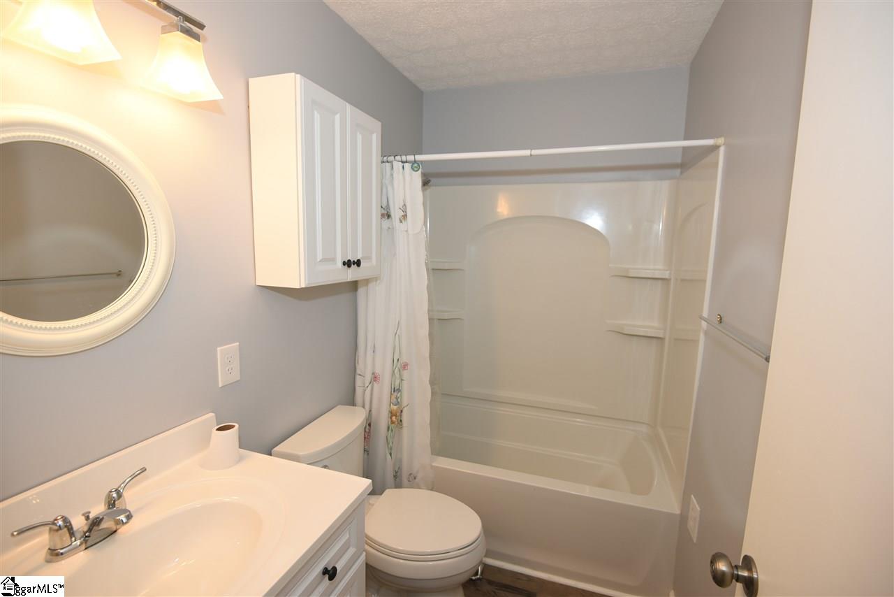 233 Motor Boat Club Road Greenville, SC 29611 - Photo 18 of 31 Gallery Image 18