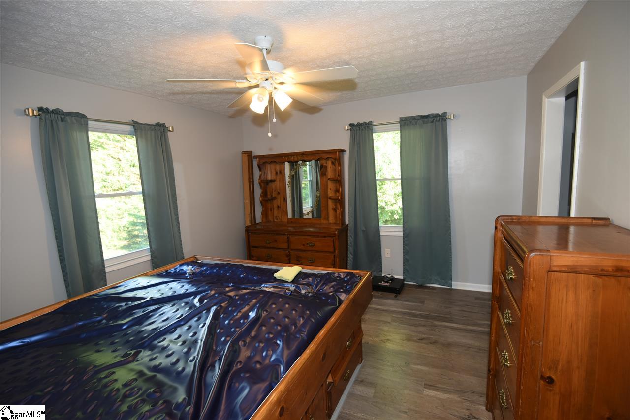 233 Motor Boat Club Road Greenville, SC 29611 - Photo 23 of 31 Gallery Image 23