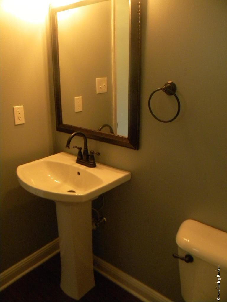 7419 Ridan Way Louisville, KY 40214 - Photo 4 of 26 DSCN3581
