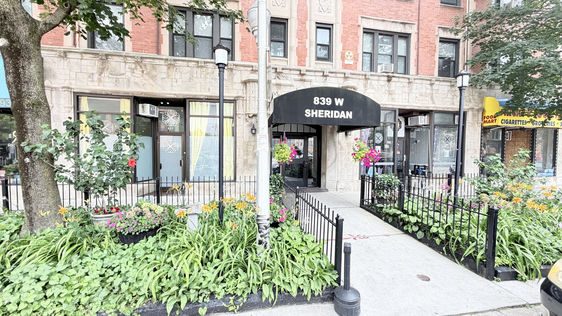 839 West Sheridan Road, Unit 217 Chicago, IL 60613 - Photo 1 of 8 Gallery Image 1