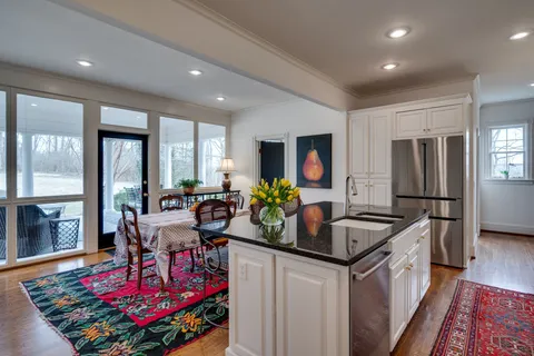 $2,850,000 | 6111 Hickory Valley Road, Nashville, TN 37205