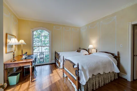 $2,850,000 | 6111 Hickory Valley Road, Nashville, TN 37205