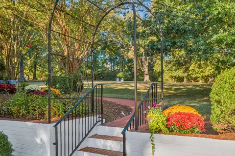 $2,850,000 | 6111 Hickory Valley Road, Nashville, TN 37205