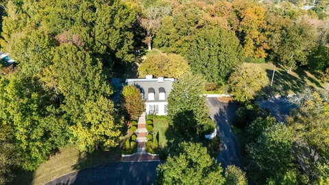 $2,850,000 | 6111 Hickory Valley Road, Nashville, TN 37205