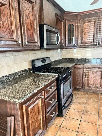 $1,995 | 5604 Chapman Street, Houston, TX 77009