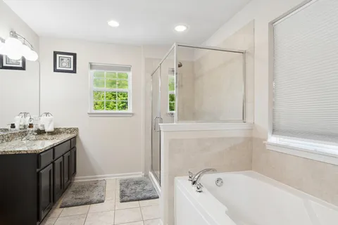 $829,000 | 2313 Avalon Drive, Buffalo Grove, IL 60089