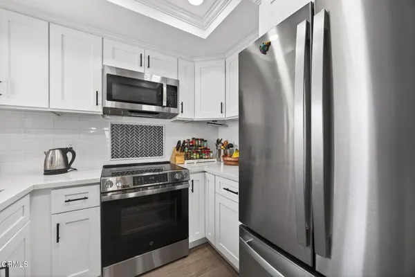 $599,000 | 2955 Harbor Boulevard, Oxnard, CA 93035