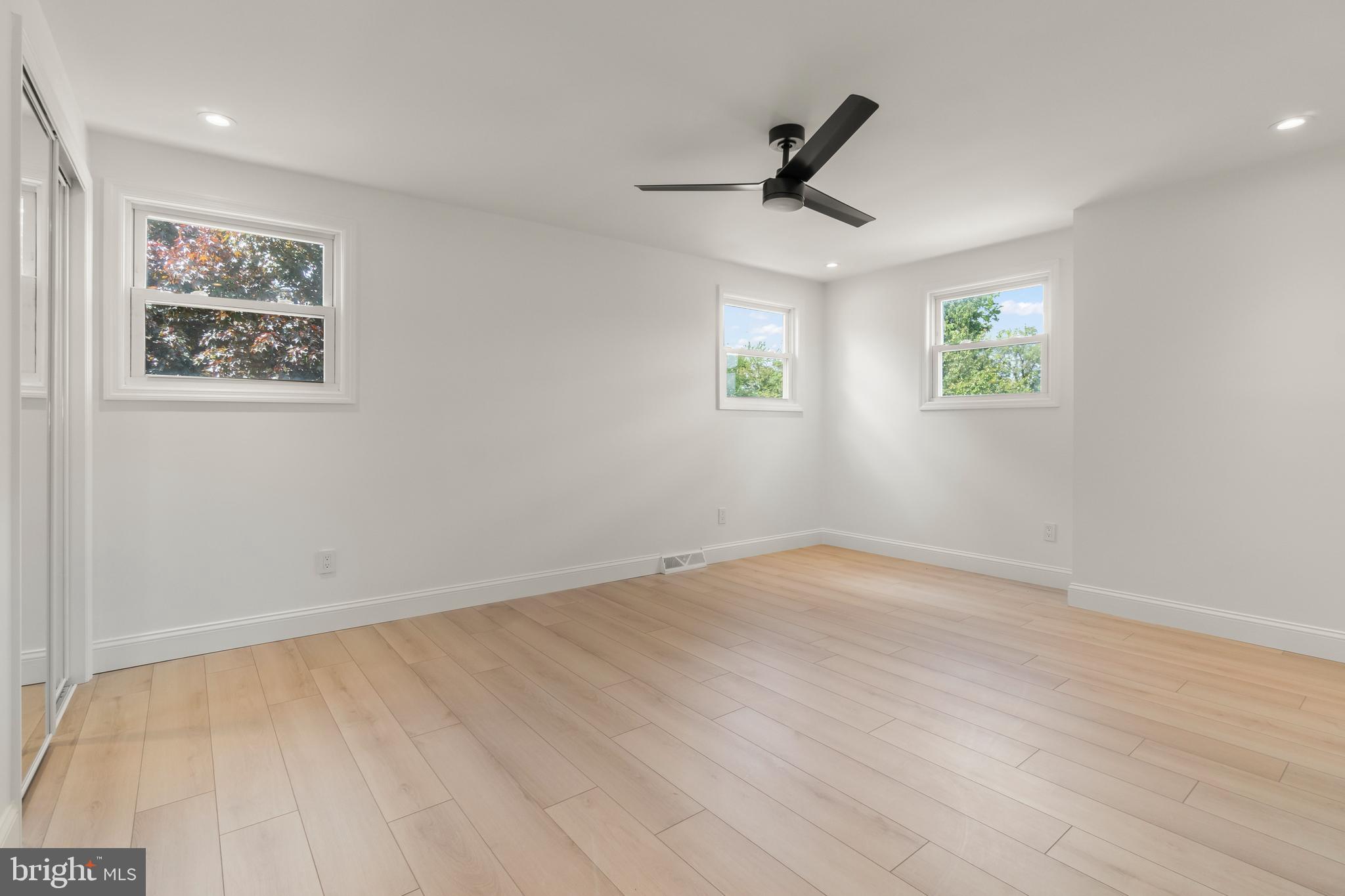 1306 Tanner Avenue Burlington, NJ 08016 - Photo 23 of 39 Bedroom #3