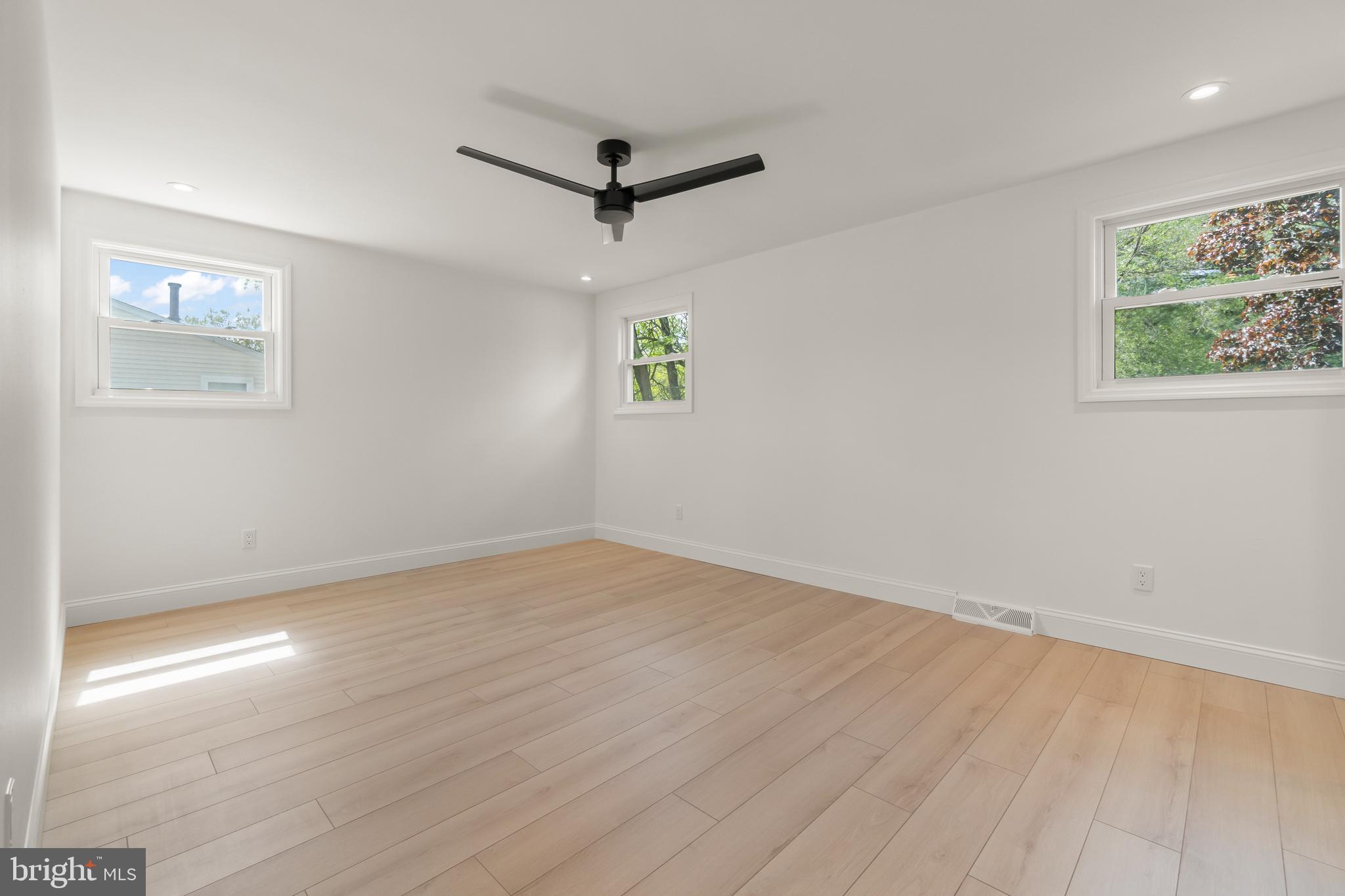 1306 Tanner Avenue Burlington, NJ 08016 - Photo 24 of 39