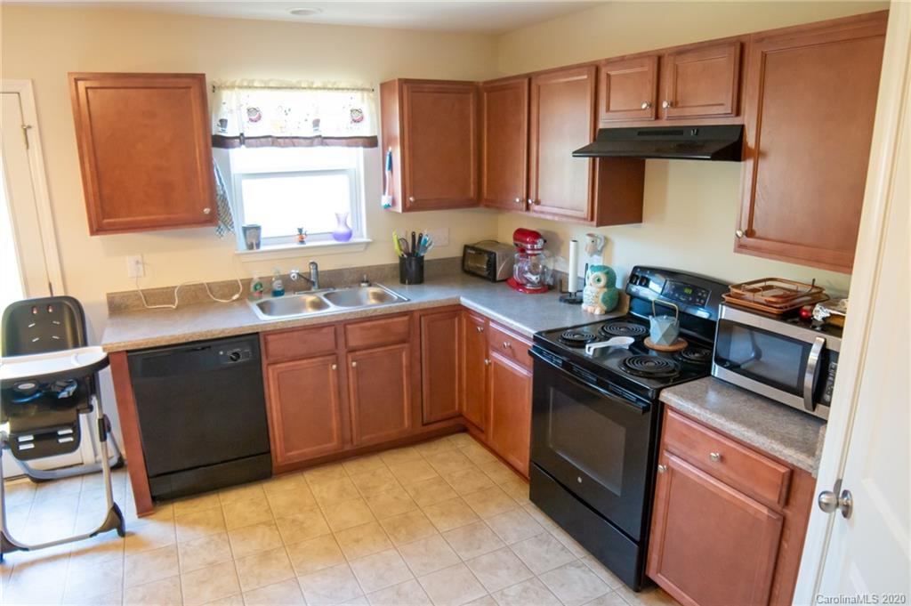 2056 Gunnars Ridge Road, Unit 31 Lancaster, SC 29720 - Photo 3 of 22