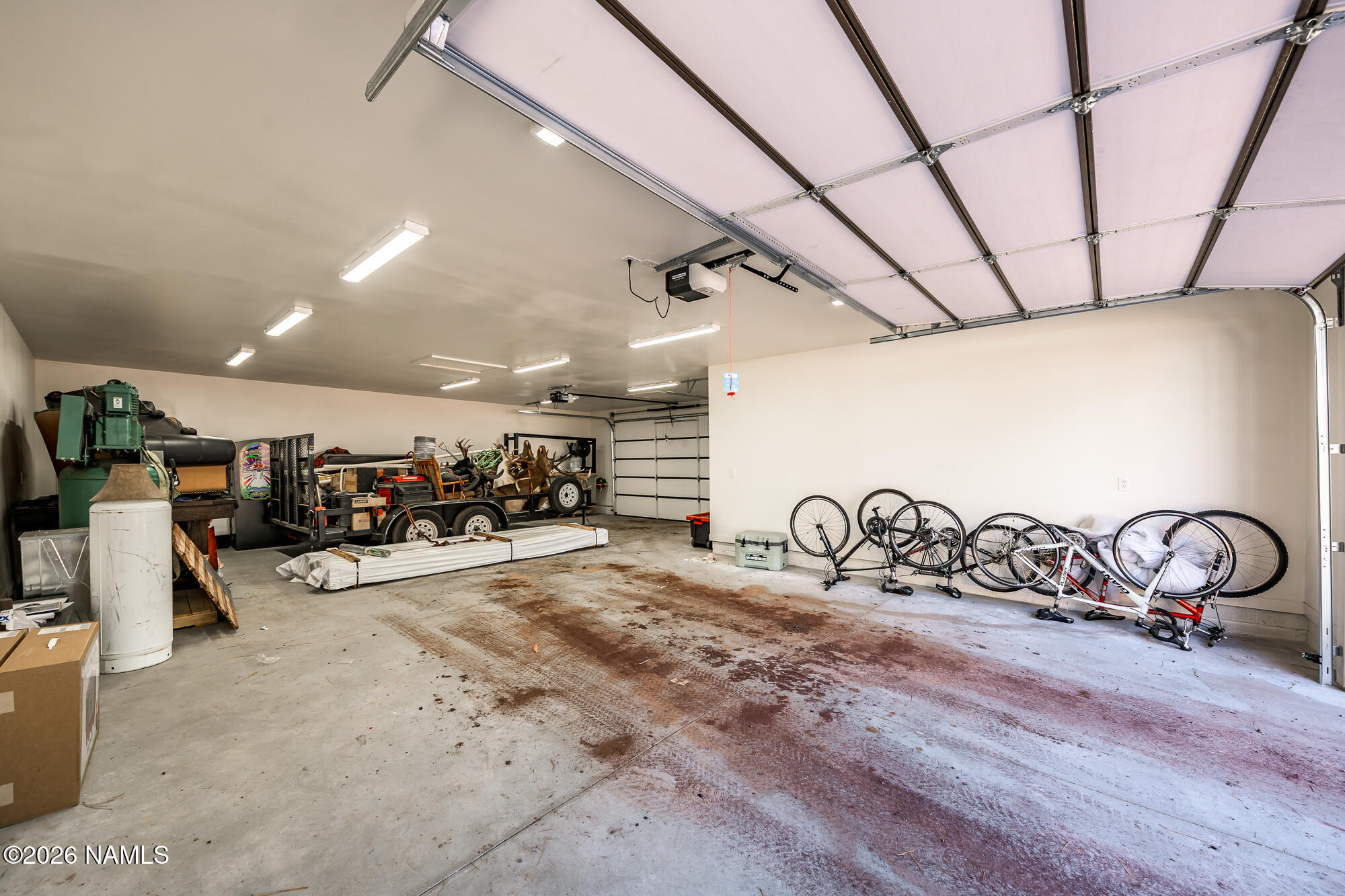 7042 East Robin Hood Road Williams, AZ 86046 - Photo 33 of 58 a view of a room with gym equipment