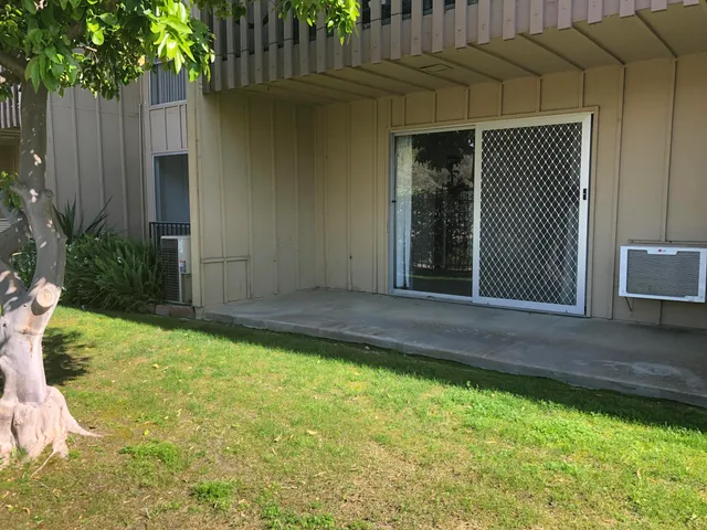 $1,750 | 77805 California Drive, Unit A2, Palm Desert, CA 92211