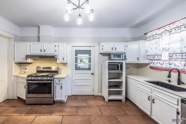 $355,000 | 306 East 2nd Street, Thibodaux, LA 70301