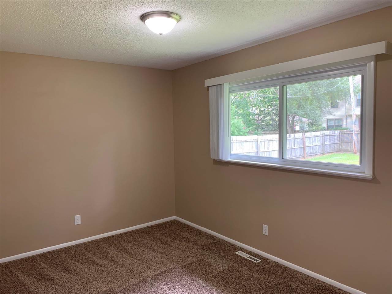3007 Riggie Street Midland, MI 48640 - Photo 7 of 14 Gallery Image 7