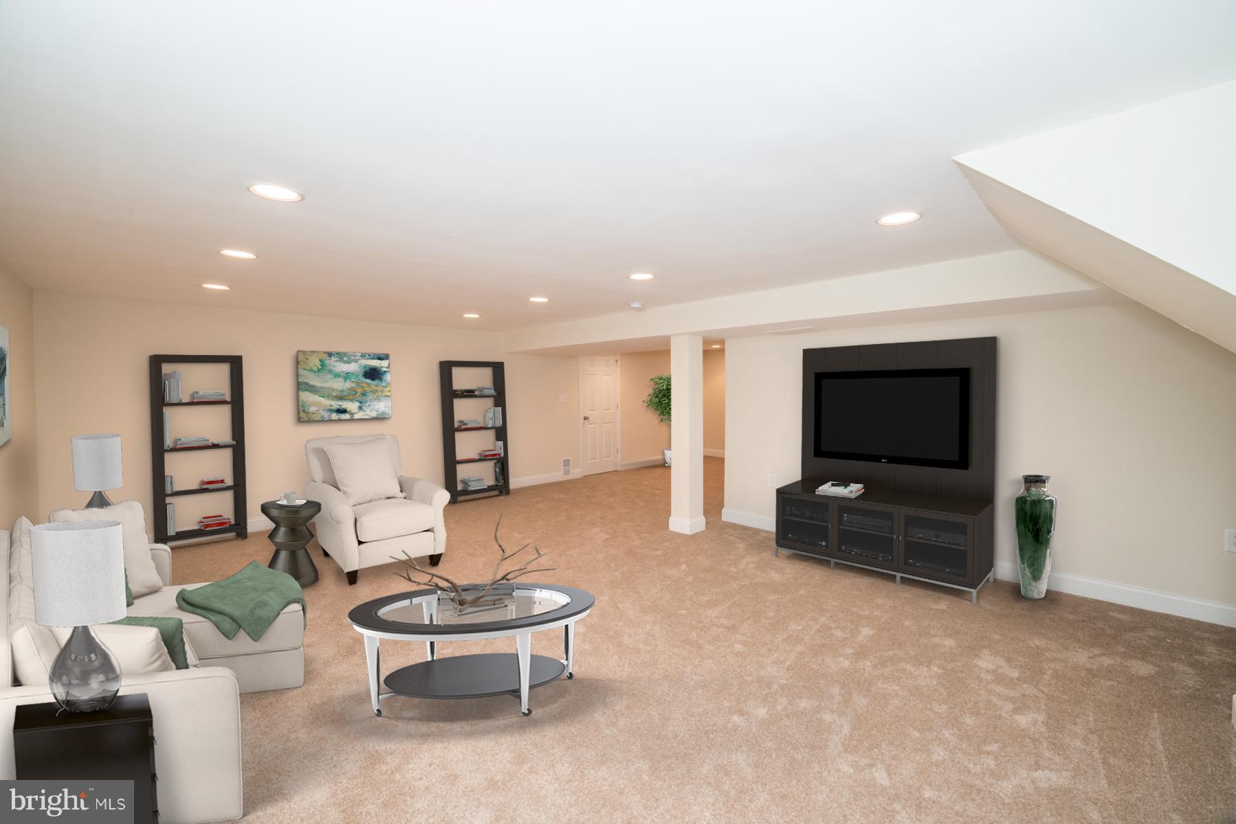5617 Northgreen Road Baltimore, MD 21244 - Photo 16 of 27 Family Room