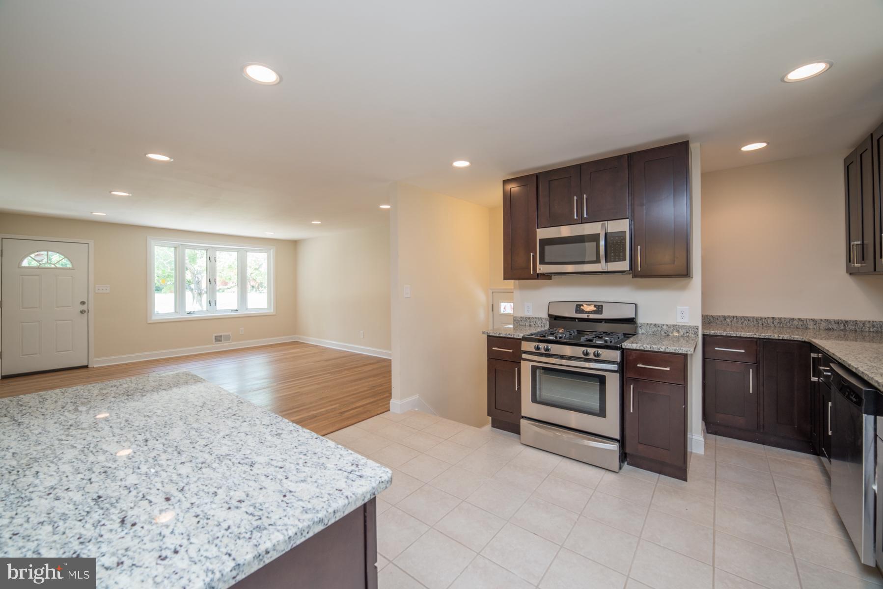 5617 Northgreen Road Baltimore, MD 21244 - Photo 6 of 27 Kitchen