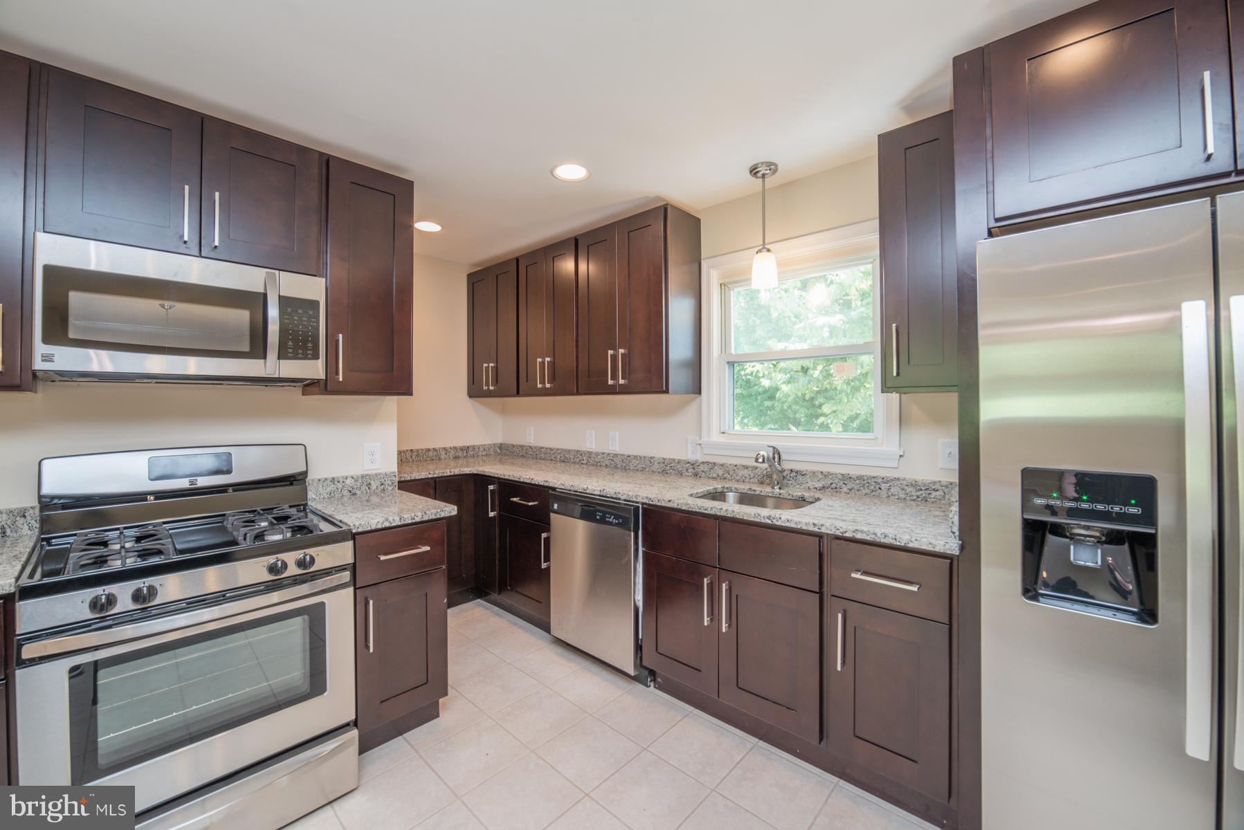 5617 Northgreen Road Baltimore, MD 21244 - Photo 8 of 27 Kitchen