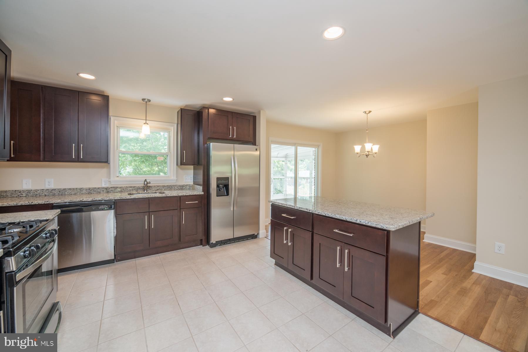 5617 Northgreen Road Baltimore, MD 21244 - Photo 9 of 27 Kitchen