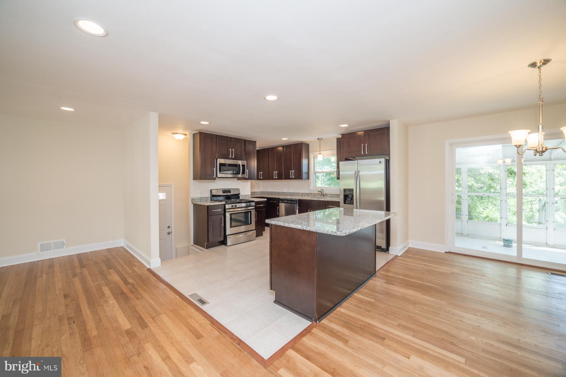 5617 Northgreen Road Baltimore, MD 21244 - Photo 10 of 27 Kitchen