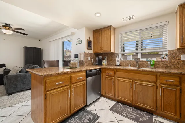 $519,999 | 1662 West Lumber Street, Lancaster, CA 93534