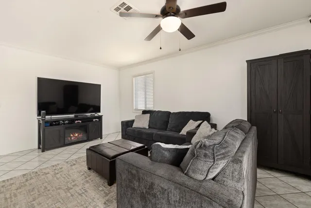 $519,999 | 1662 West Lumber Street, Lancaster, CA 93534