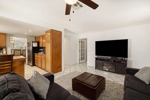 $519,999 | 1662 West Lumber Street, Lancaster, CA 93534