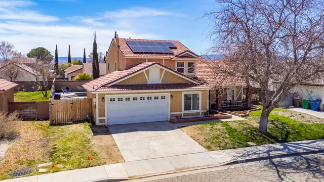 $519,999 | 1662 West Lumber Street, Lancaster, CA 93534