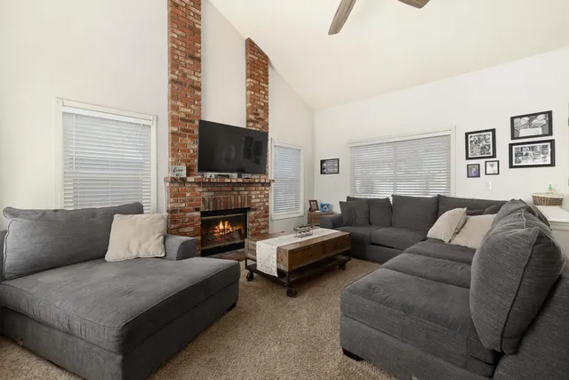 $519,999 | 1662 West Lumber Street, Lancaster, CA 93534