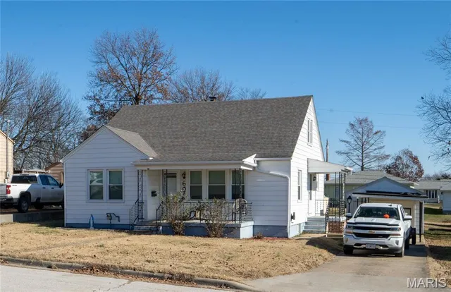 $187,500 | 608 Kiefer Street, Ste. Genevieve, MO 63670