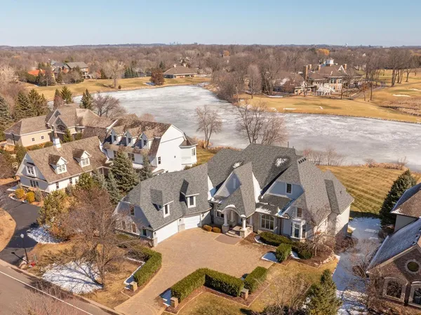 $2,500,000 | 18355 Nicklaus Way, Eden Prairie, MN 55347