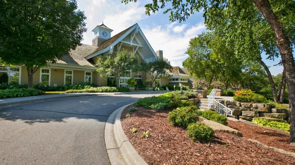 $2,500,000 | 18355 Nicklaus Way, Eden Prairie, MN 55347