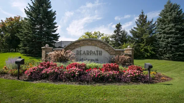 $2,500,000 | 18355 Nicklaus Way, Eden Prairie, MN 55347