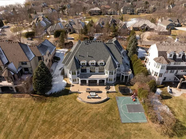 $2,500,000 | 18355 Nicklaus Way, Eden Prairie, MN 55347