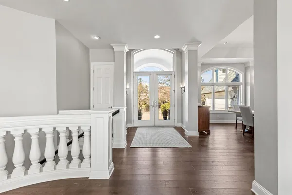 $2,500,000 | 18355 Nicklaus Way, Eden Prairie, MN 55347