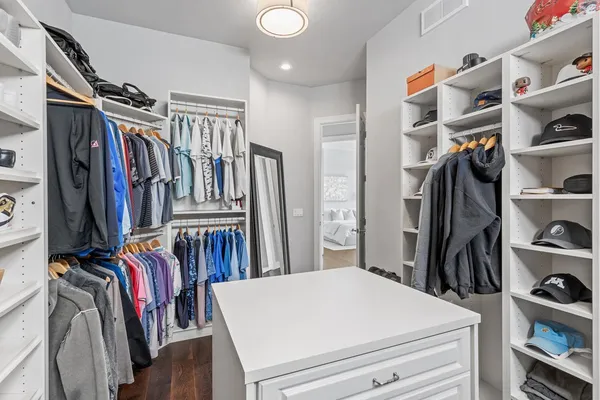 $2,500,000 | 18355 Nicklaus Way, Eden Prairie, MN 55347