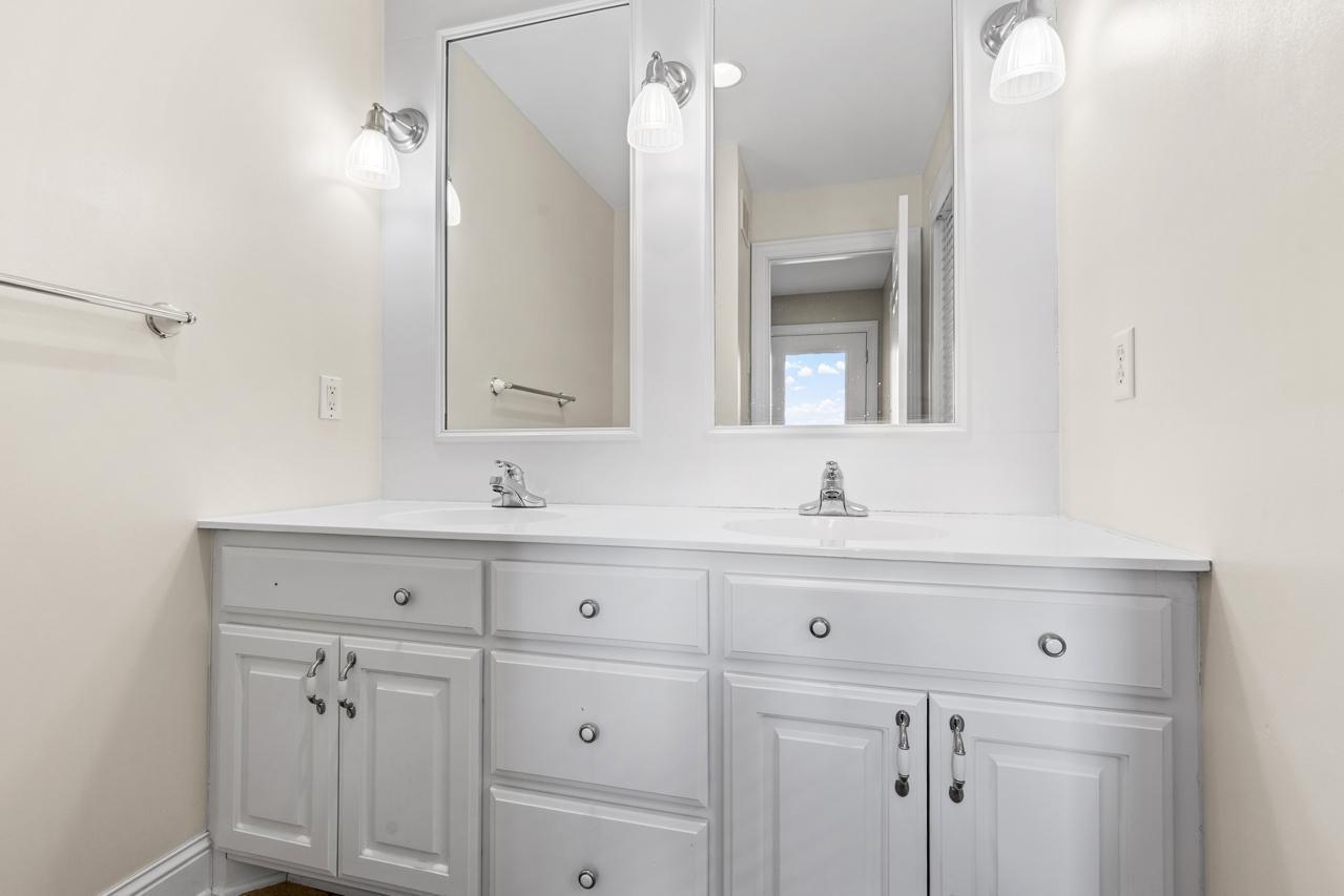 18355 Nicklaus Way Eden Prairie, MN 55347 - Photo 45 of 107
