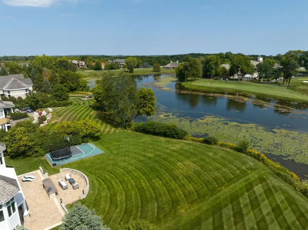 $2,500,000 | 18355 Nicklaus Way, Eden Prairie, MN 55347