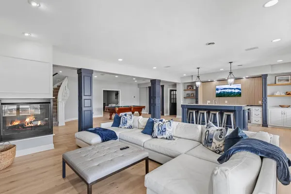 $2,500,000 | 18355 Nicklaus Way, Eden Prairie, MN 55347