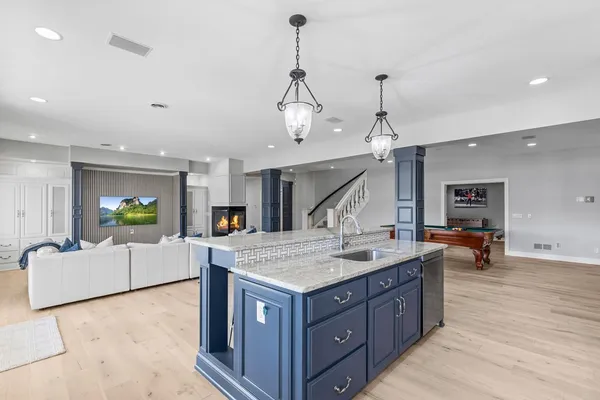 $2,500,000 | 18355 Nicklaus Way, Eden Prairie, MN 55347